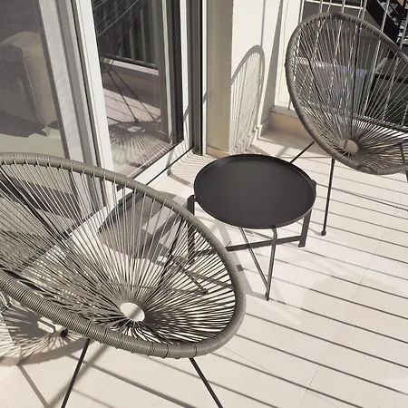 Trinity Urban Residences Plumeria * Rhodes City